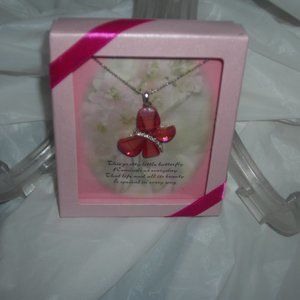 Butterfly necklace with chain NWOT,